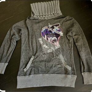 DESIGUAL LARGE Stylish Gray Turtleneck Sweater with Graphic Design